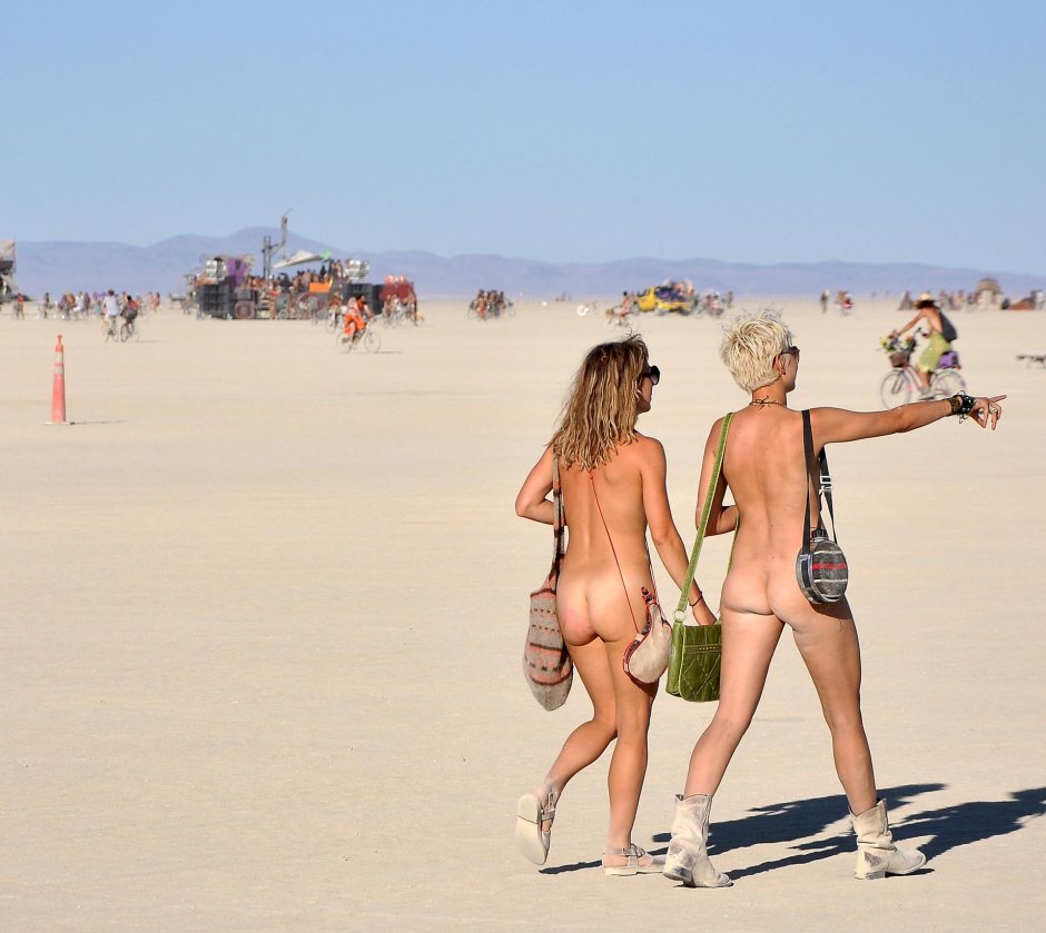 Berning Maine Nude Girl festival