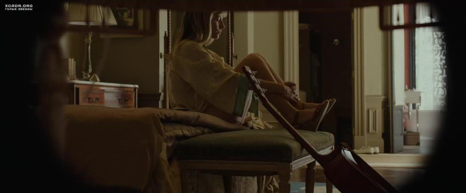 Melanie Laurent bed scenes
