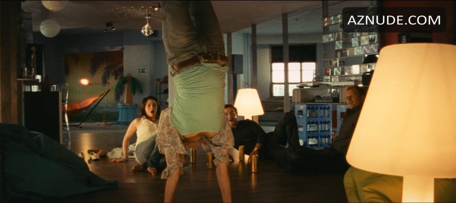 Rechel MACADAMS HOVE