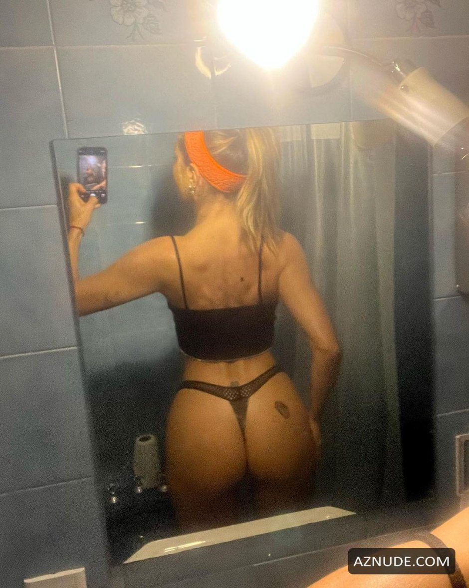 Charlot Fleur Naked Photo