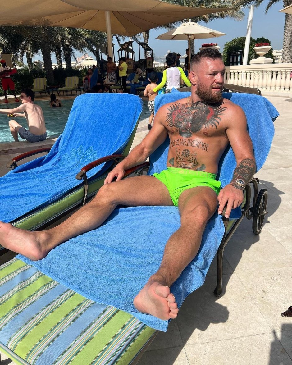 Conor McGregor Bulge