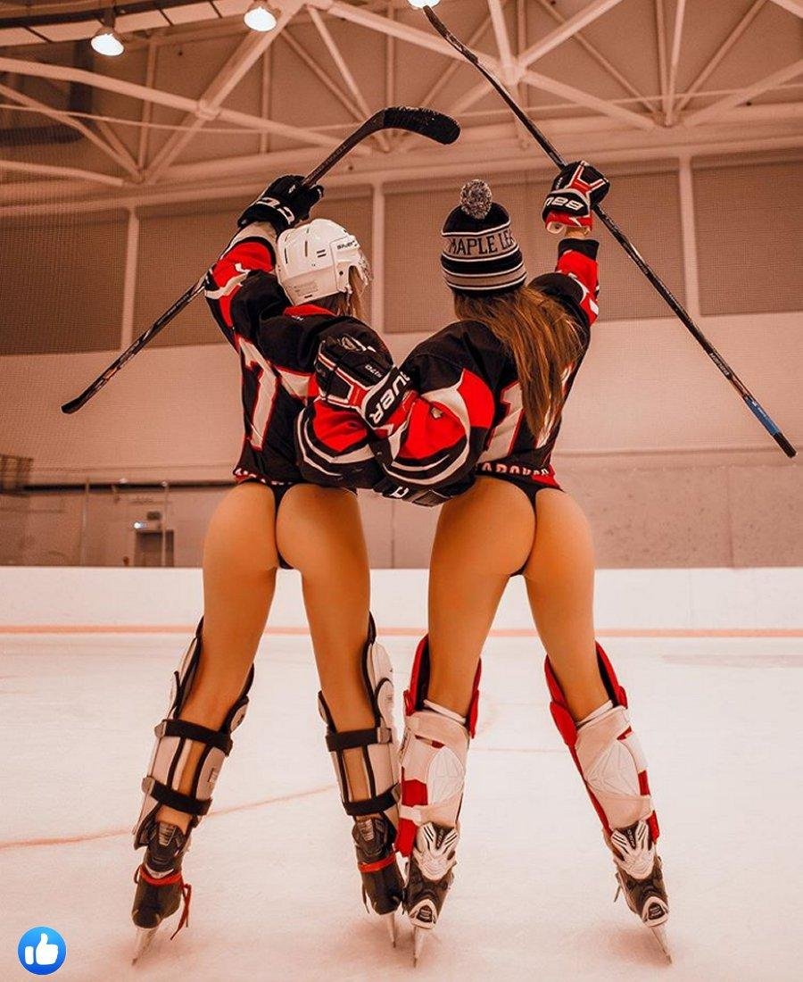 Girls in hockey form
