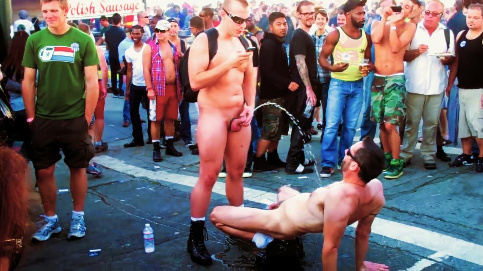 Public pissing at the festival