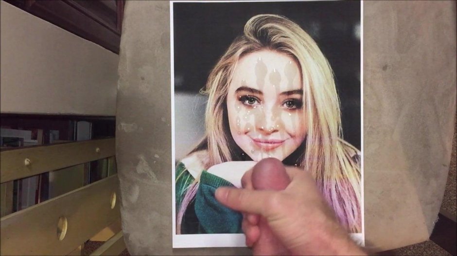 Sabrina Carpenter Cumshot