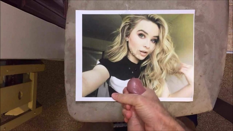 Sabrina Carpenter Cumshot