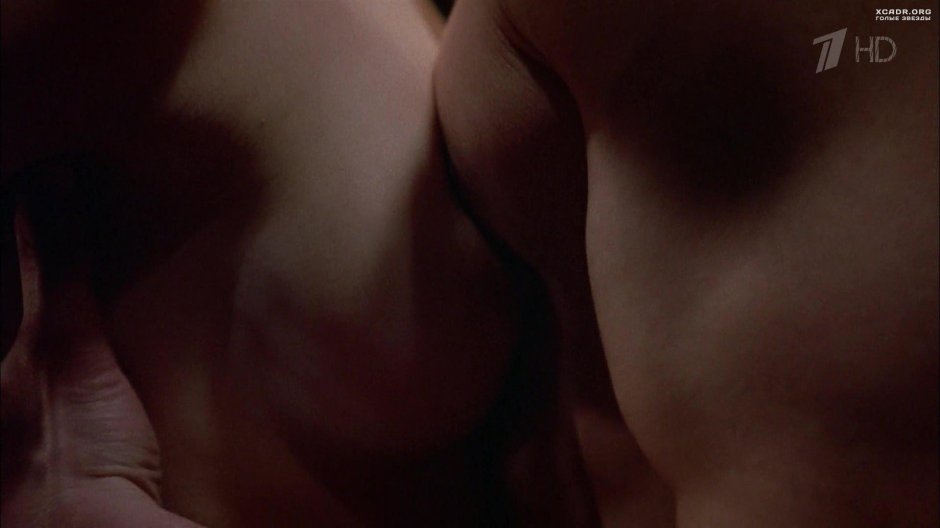 Lia Thompson Naked Breast