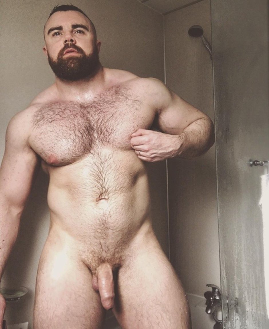 Naked hairy red -haired guys