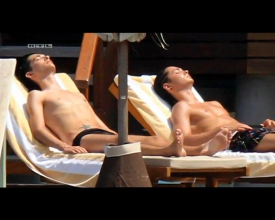 Bill Kaulitz with naked torso