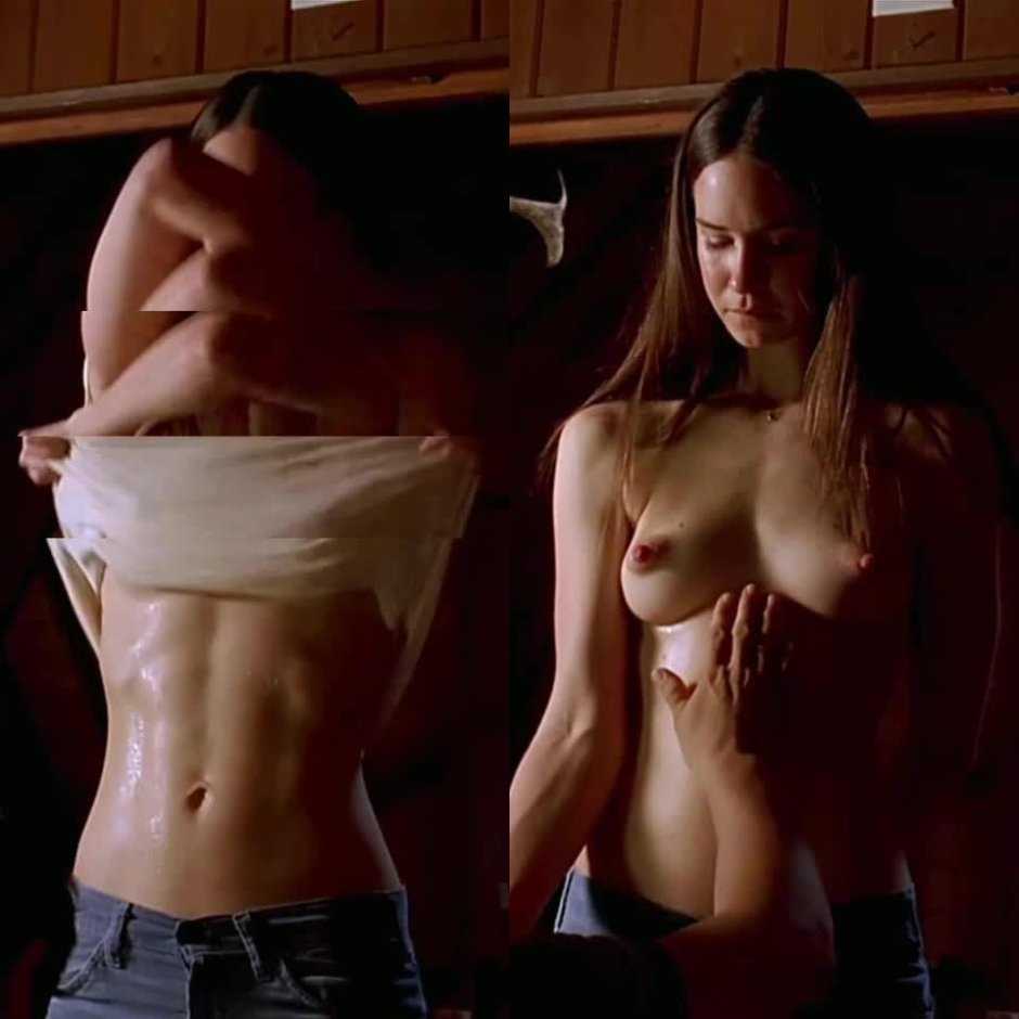 Katherine Waterston Nudeka
