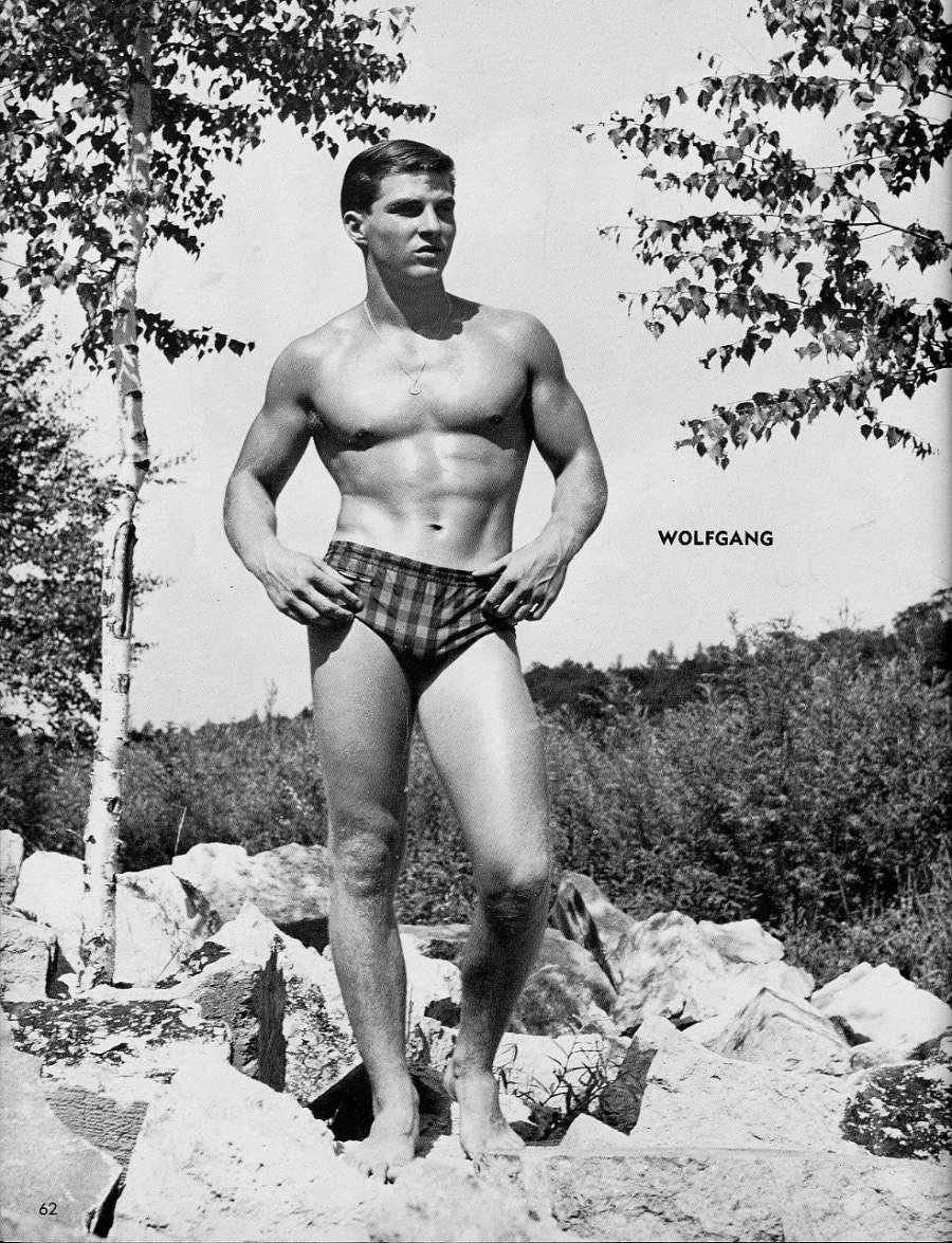 Azerbaijan Men Retro Naked