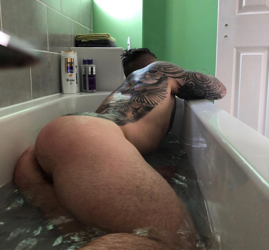 Chris Hatton Naked Ass