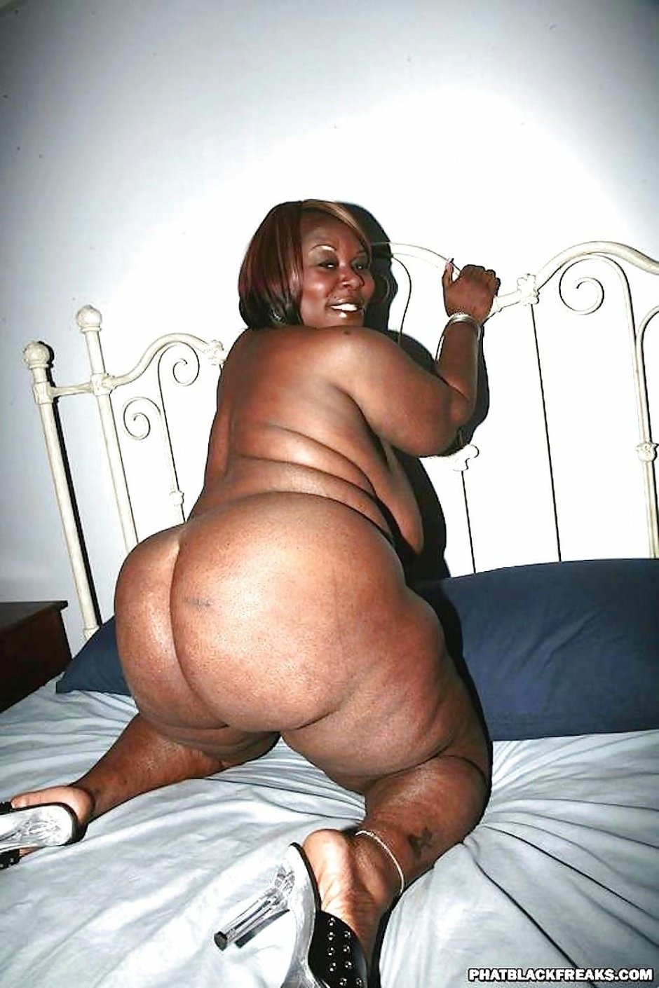 Mature naked BBW Cherry MUR