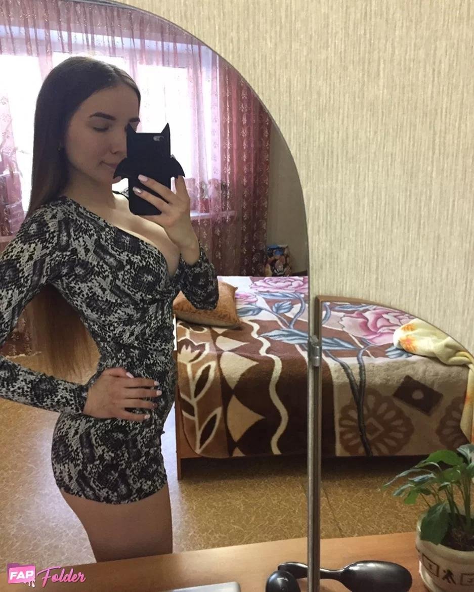 Anyuta zaslavskay breast