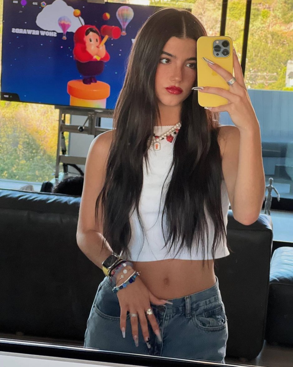 Charlie Daemelio 2022