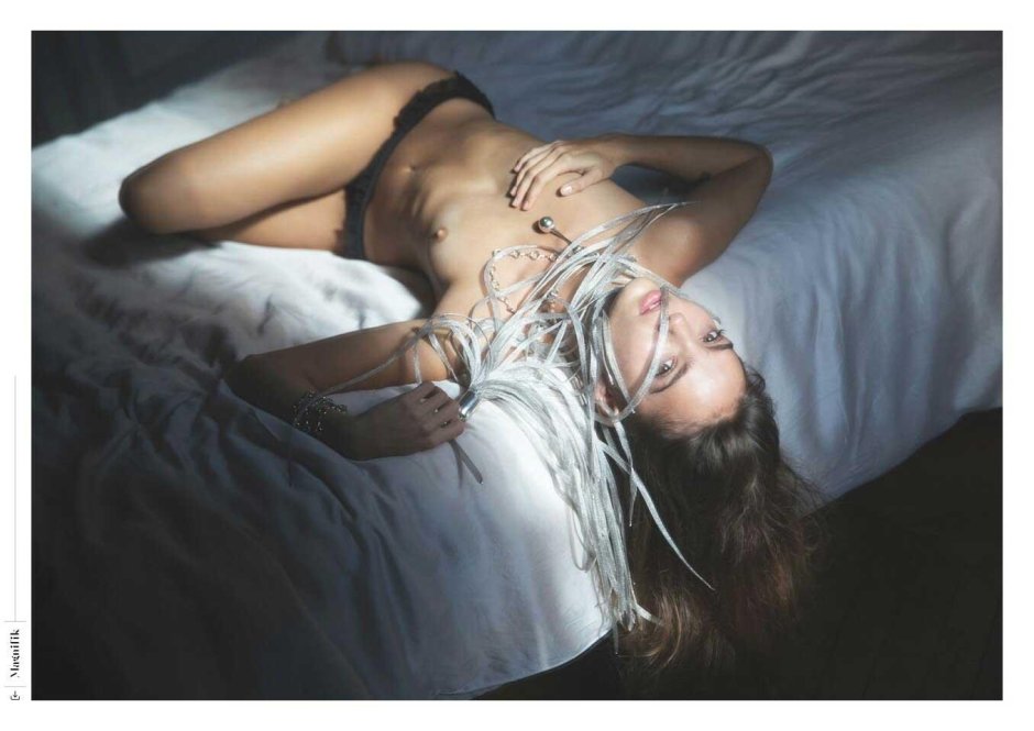 Inca Williams model Toples