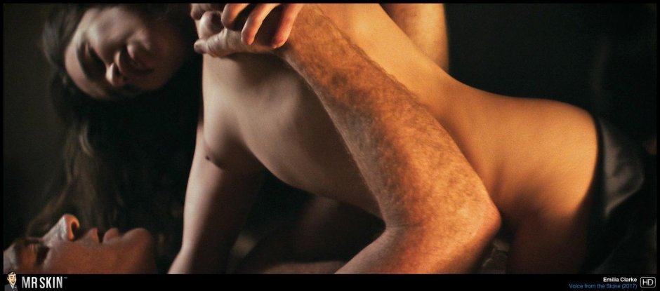 Emilia Clark Erotic scenes