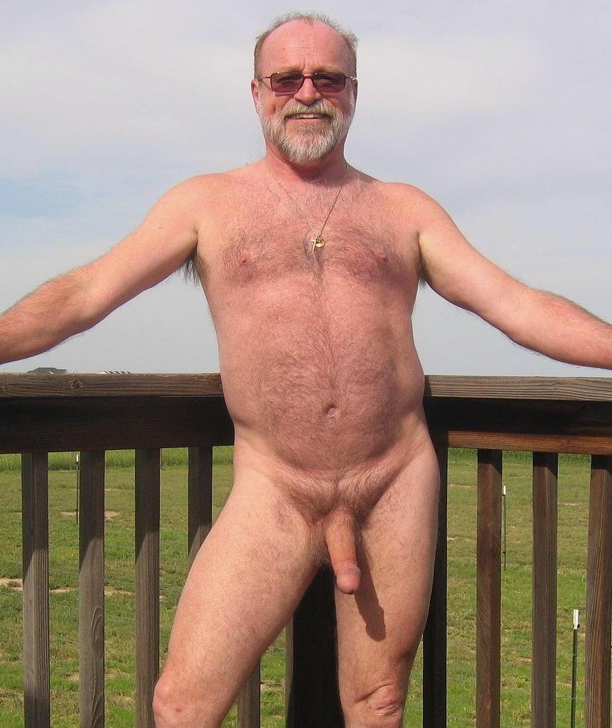 Naked old men Chinese