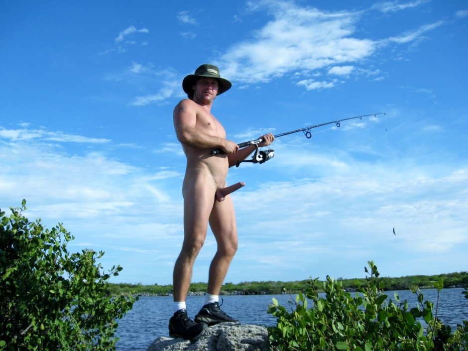 Fishing a man without panties