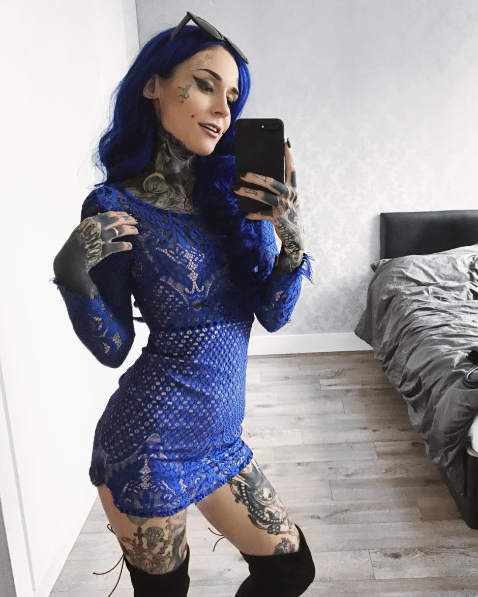 Monami Frost