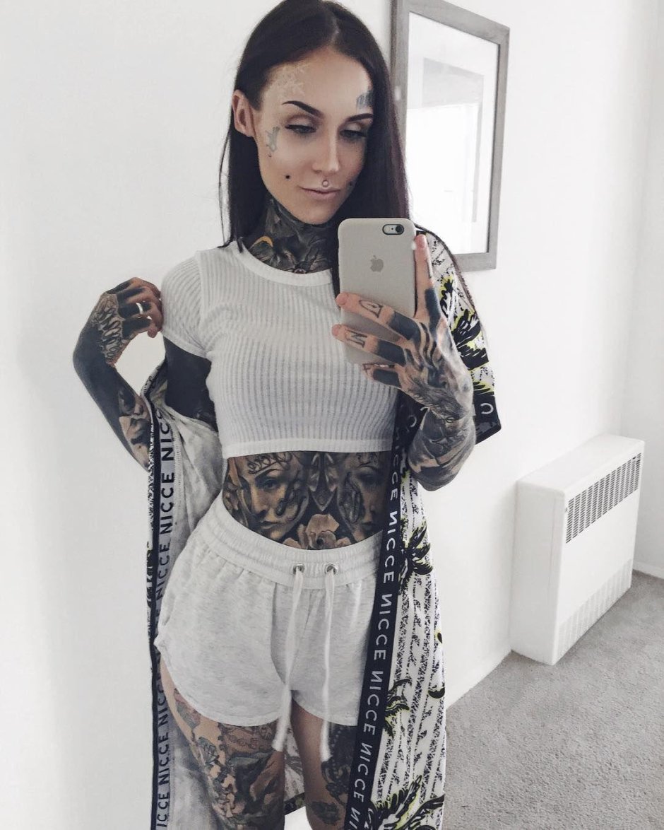 Monina Frost Pregnant