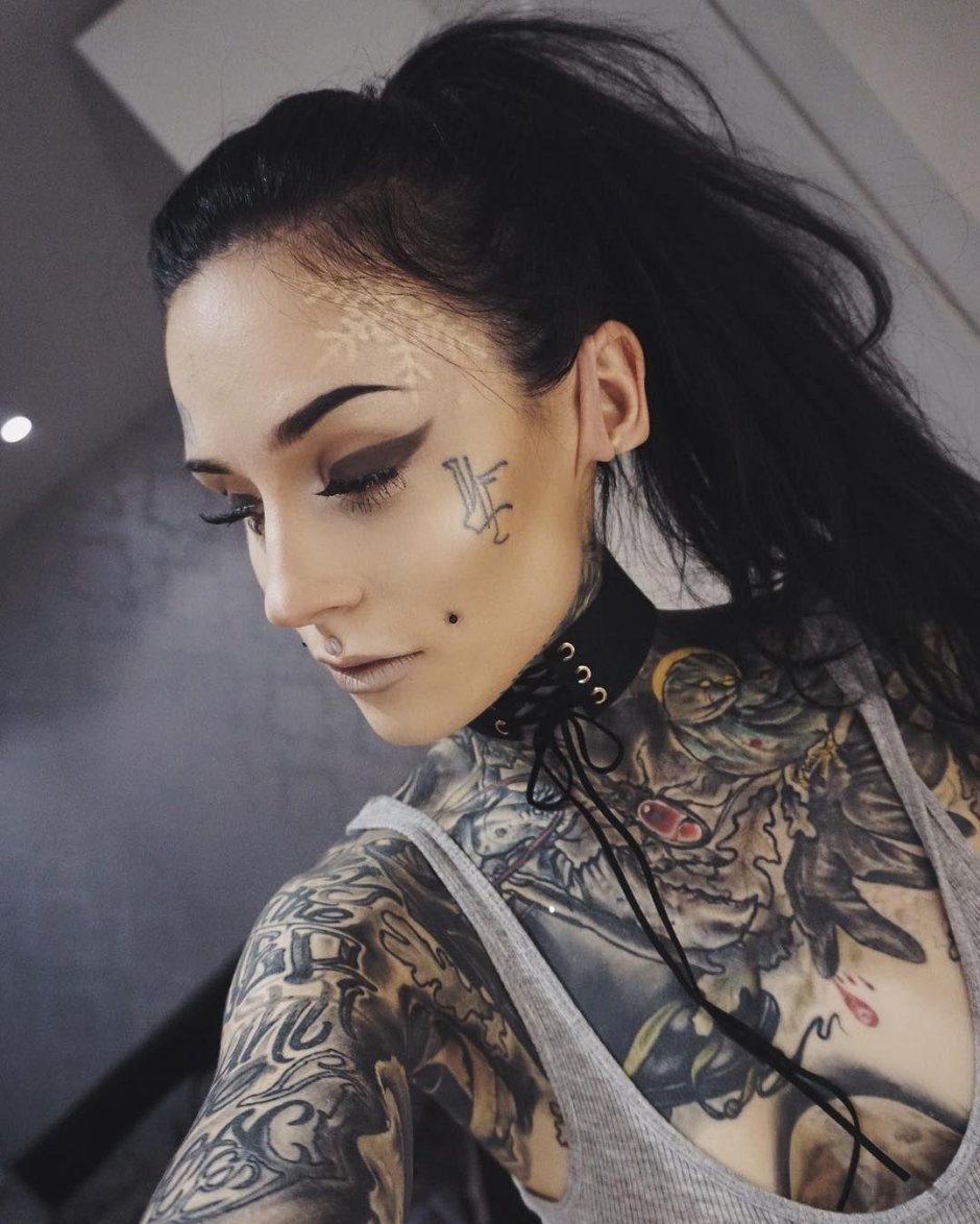 Monami Frost