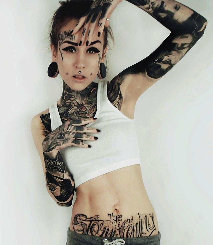 Monami Frost