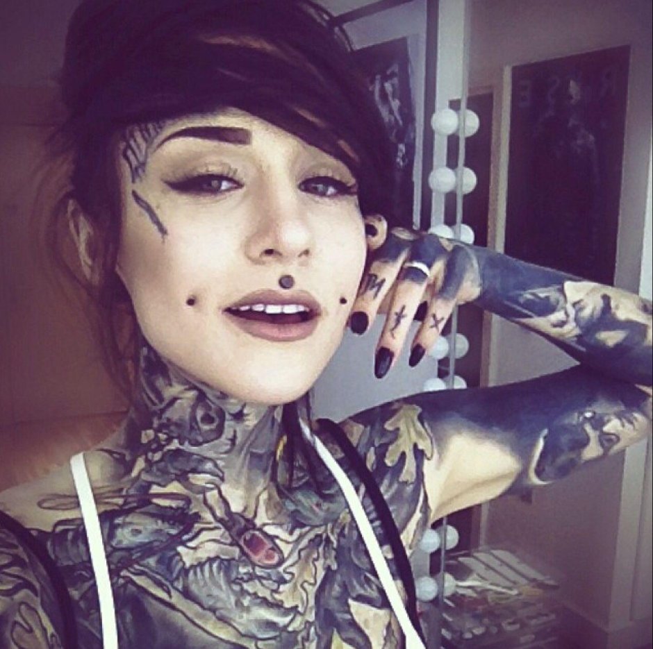 Monami Frost