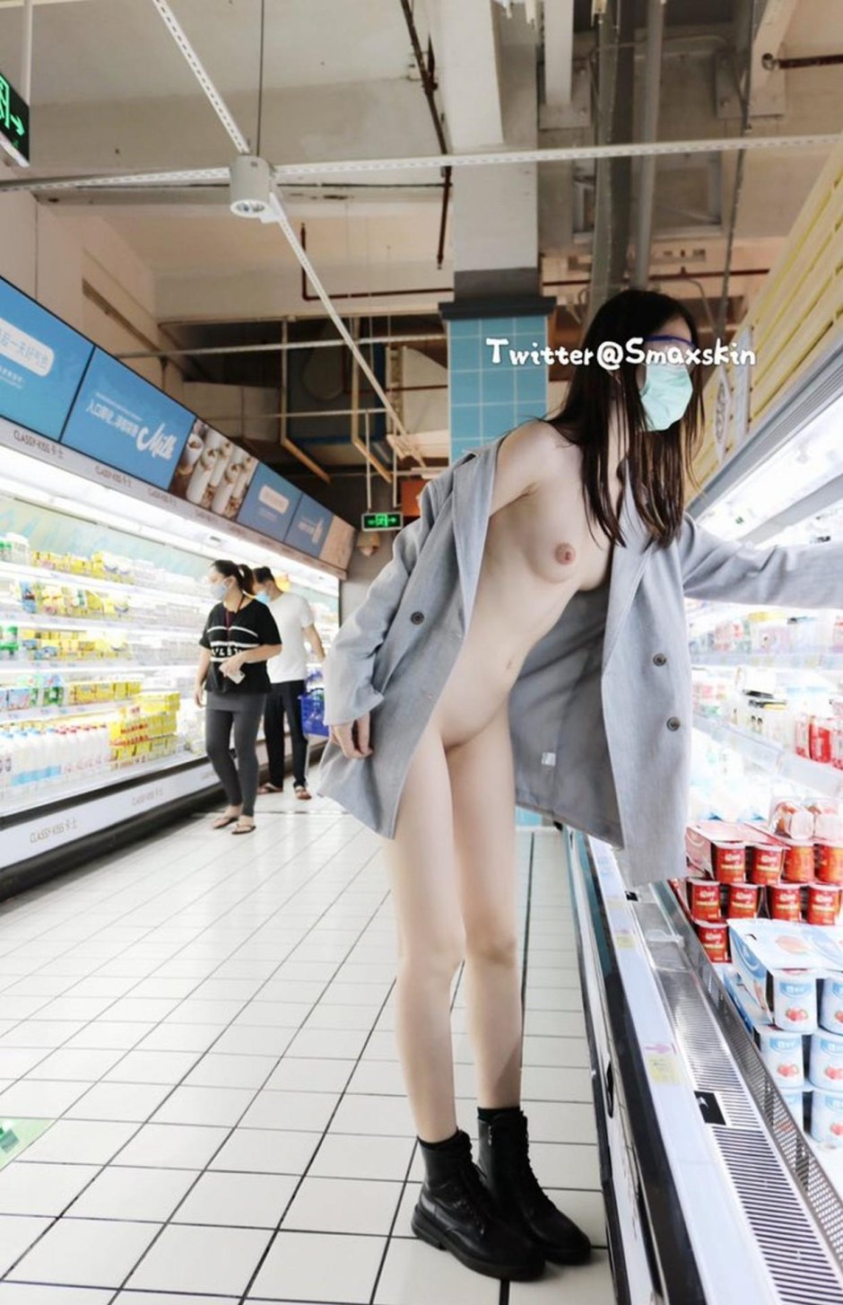 Exhibitionism of Japaneseons