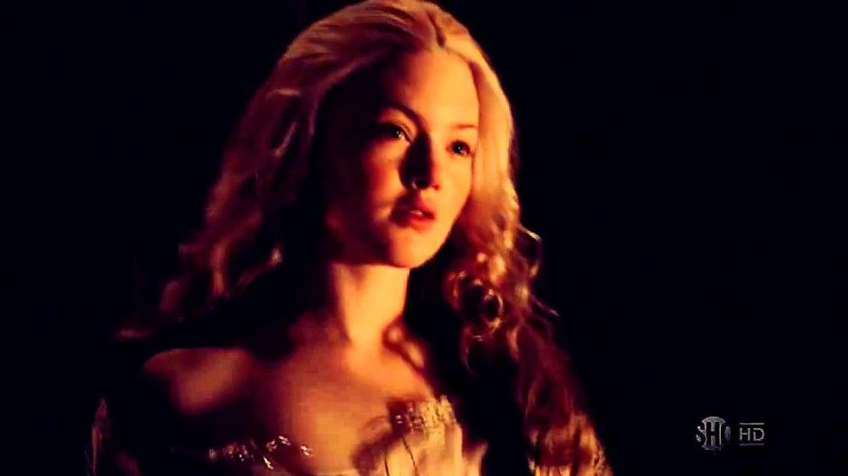 Hollide Grander Lucretia