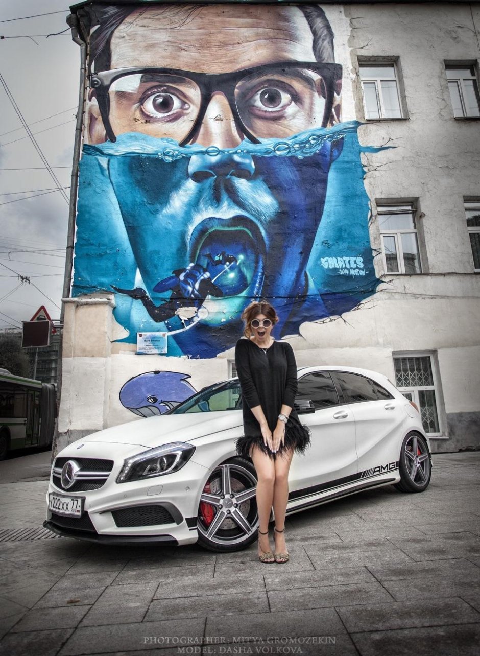 Picture Dasha in a Mercedes