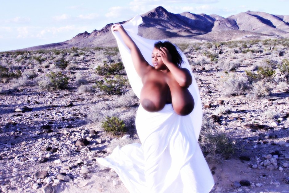 Poetri Poetry Travis Tits