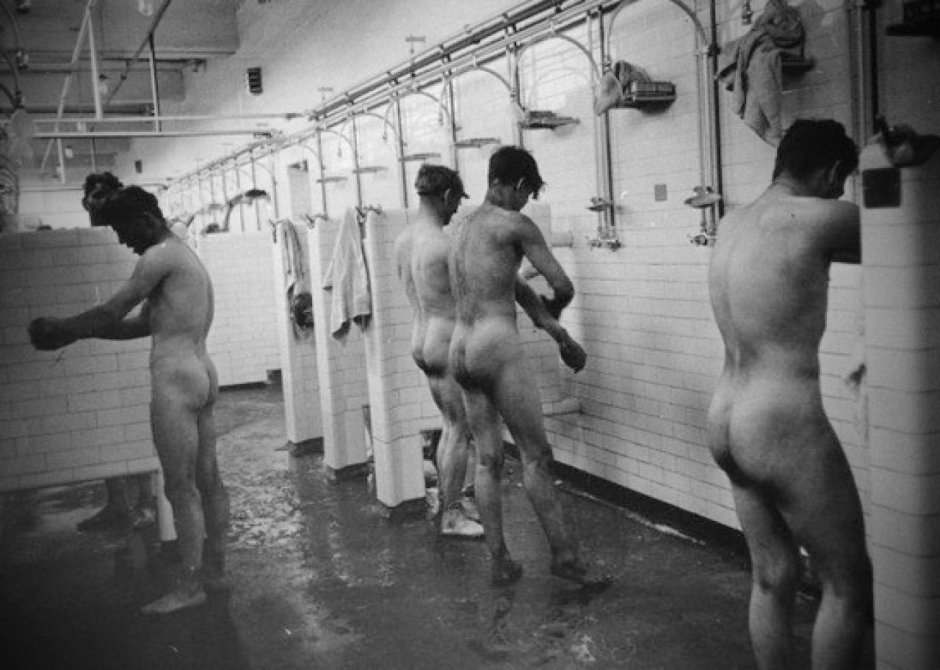 Naked swimmers men Retro