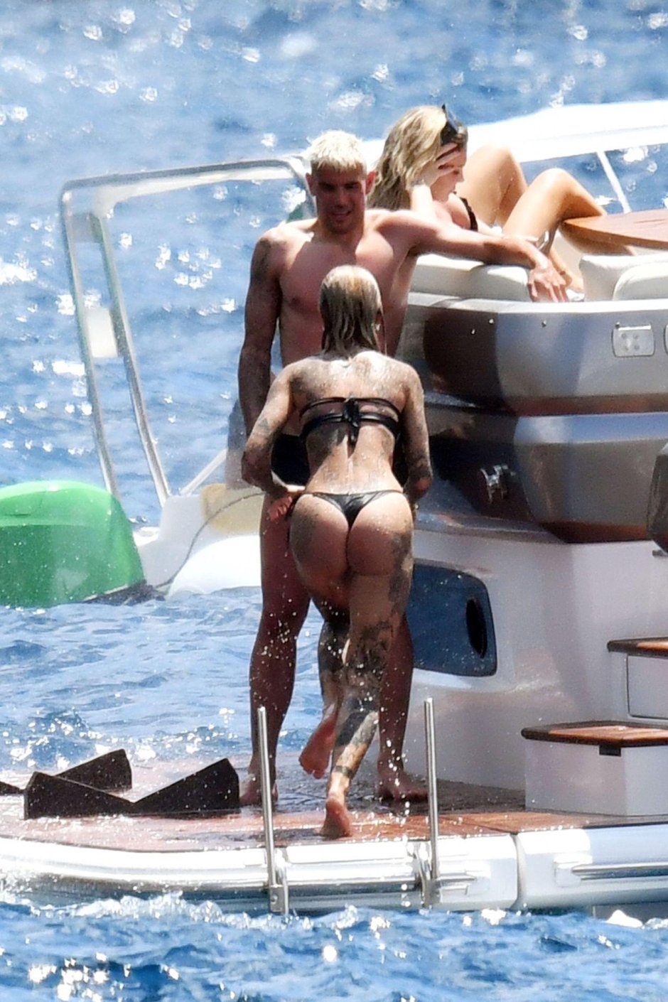 Zoe Christophols and Theo Ernandez