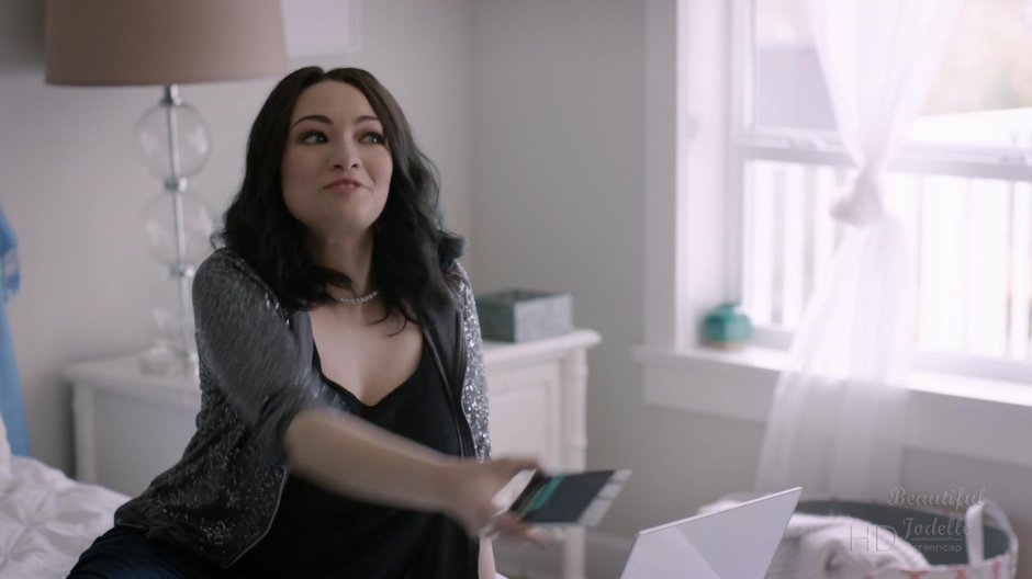 Sammy Hanratti shameless Naked