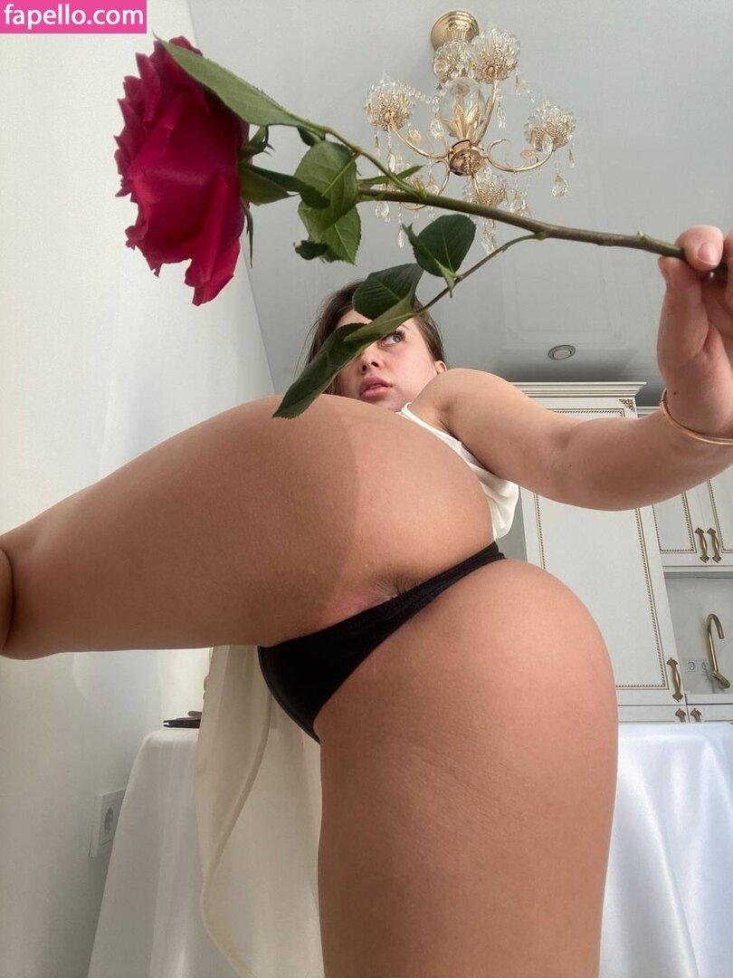 Oksana Saldyrkina Model