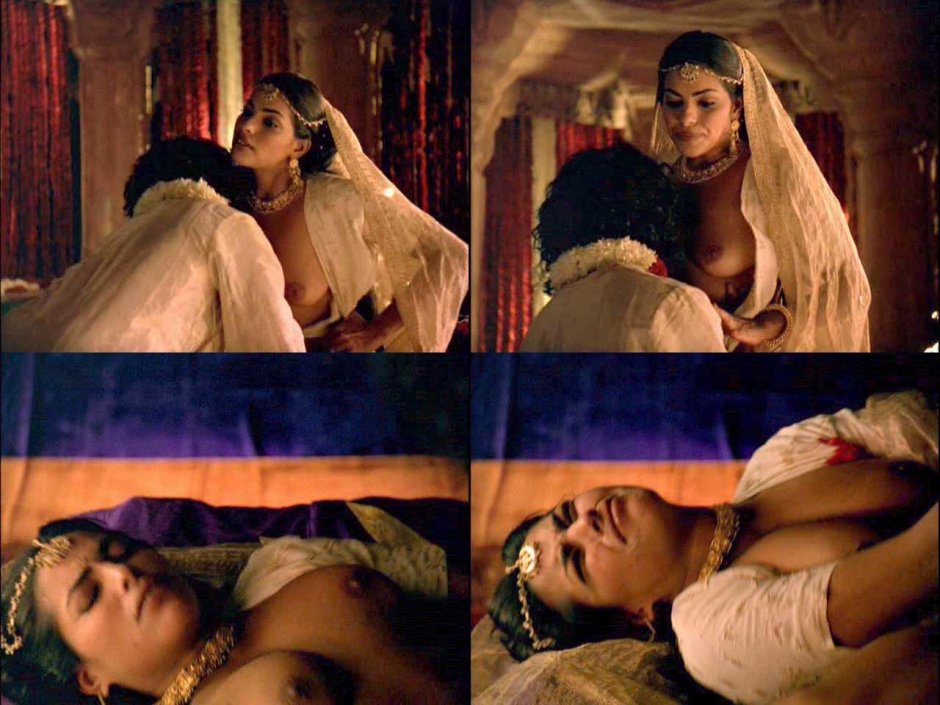 Sarita Chuudkhuri with naked breasts