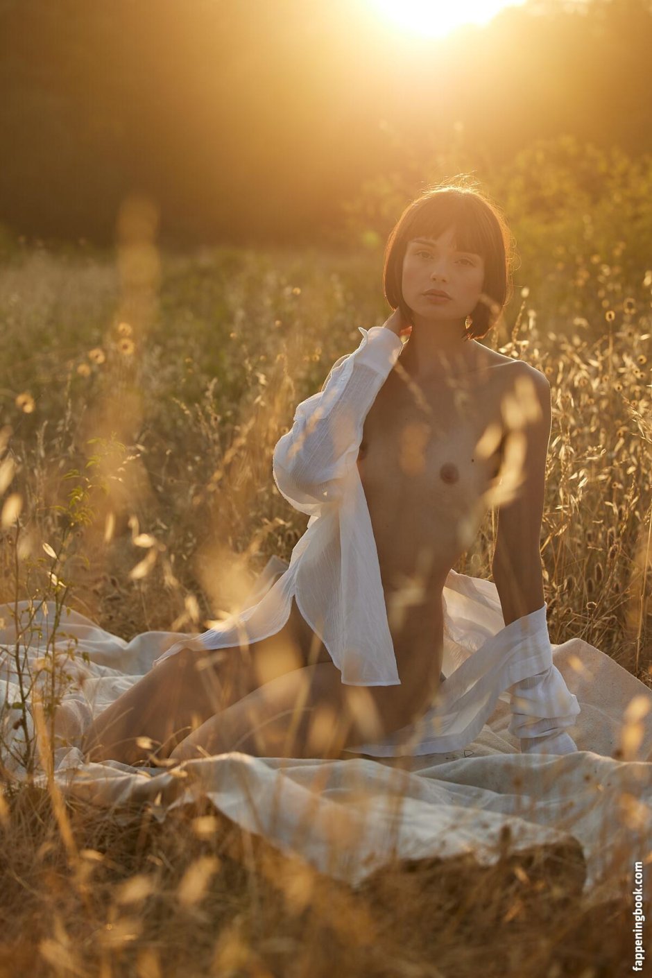 Naked Model Marie Grippon