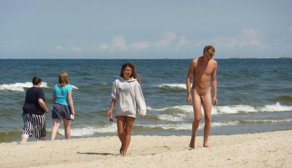 Married couples on the beach Cfnm