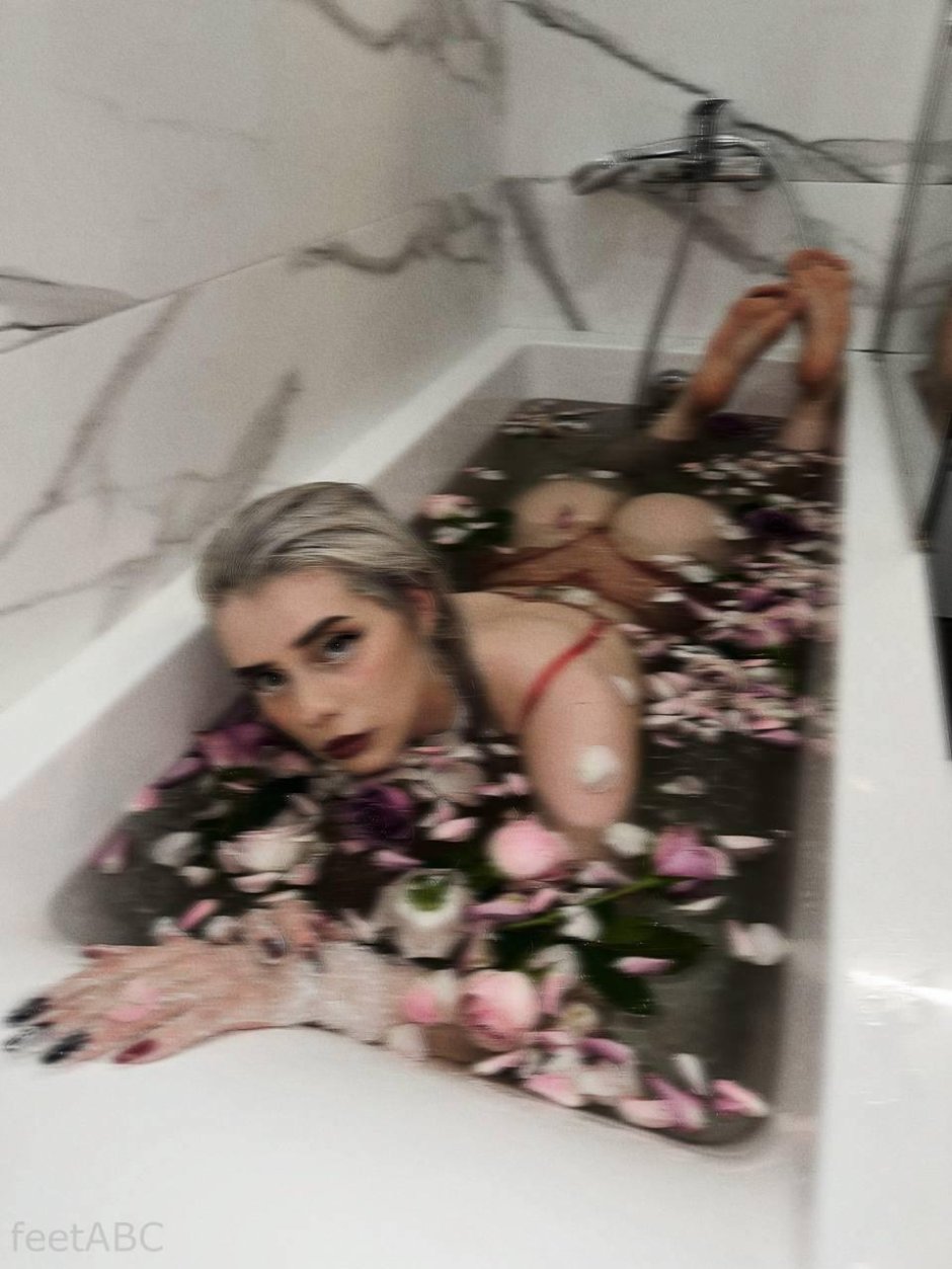 Svet Sollar in a bath