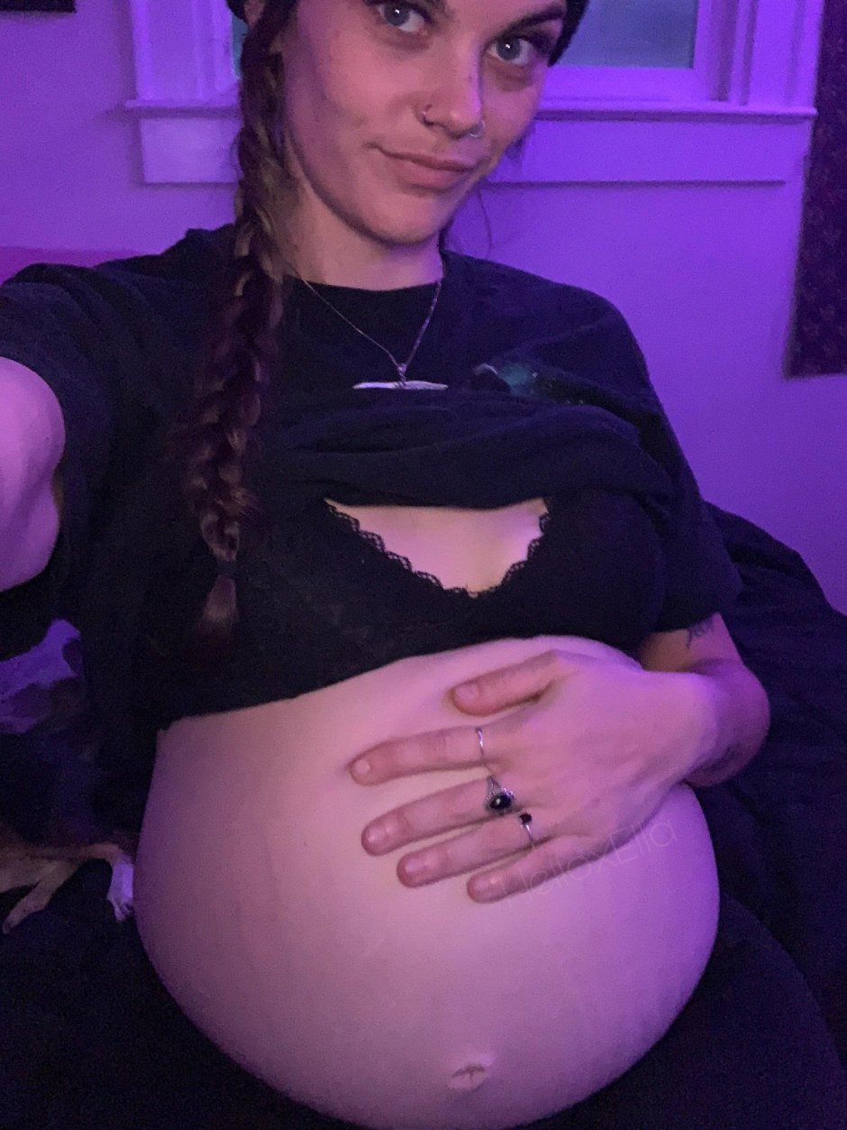 Helloxella belly