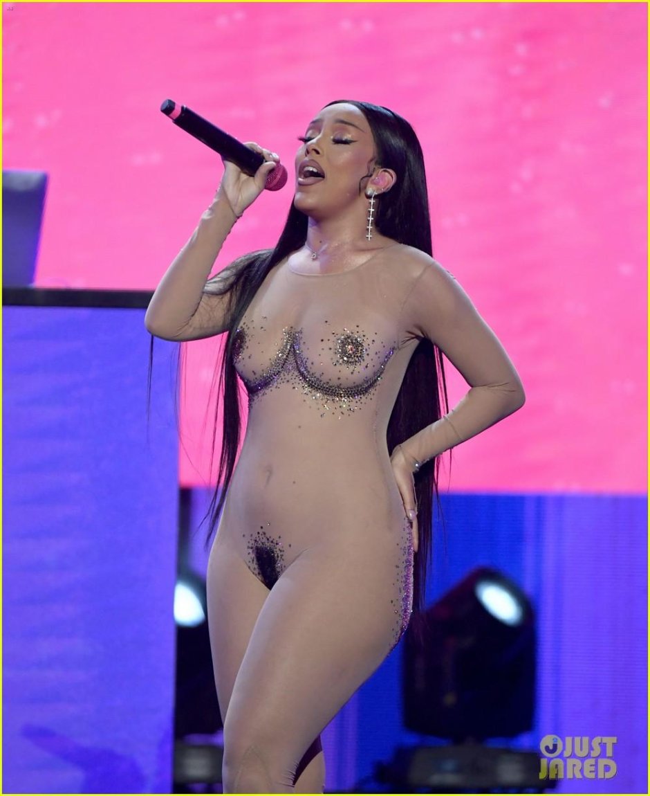 Doja Cat naked