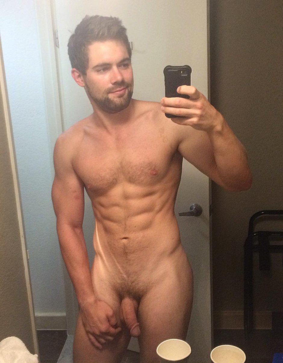 Naked Selfie men amateur