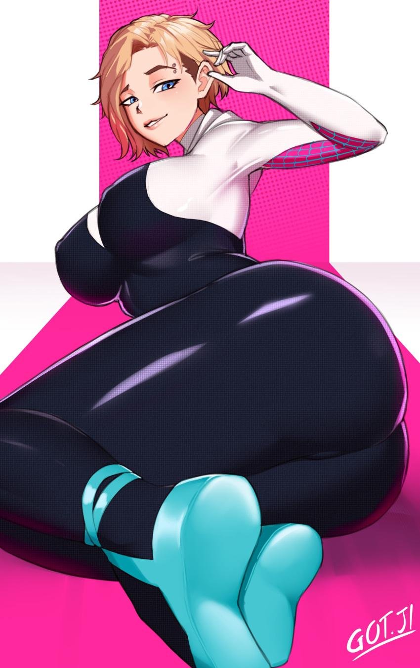 Gwen Staisi through the universes R34