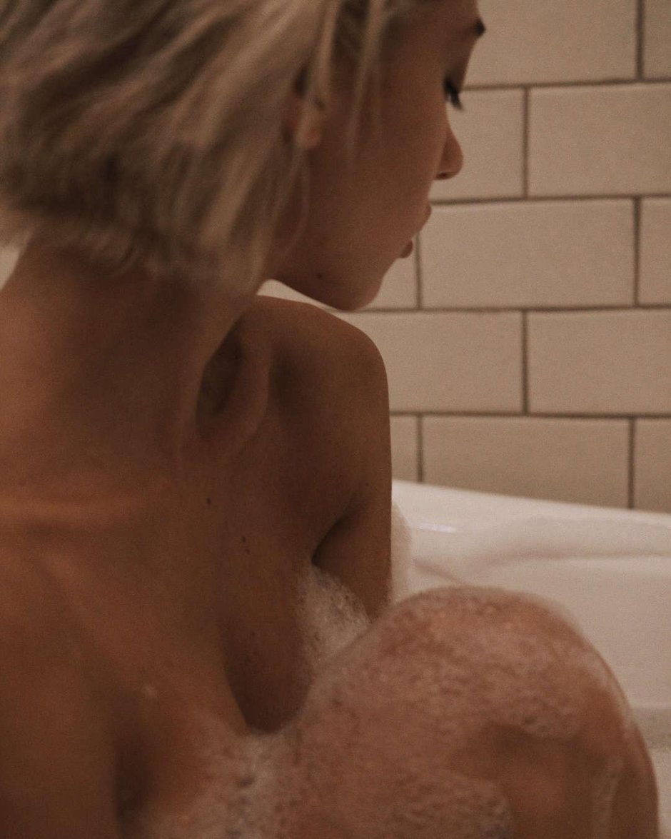 Amalia Annenkova Naked