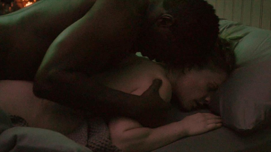 Bryce Dallas Hovard Erotic scenes