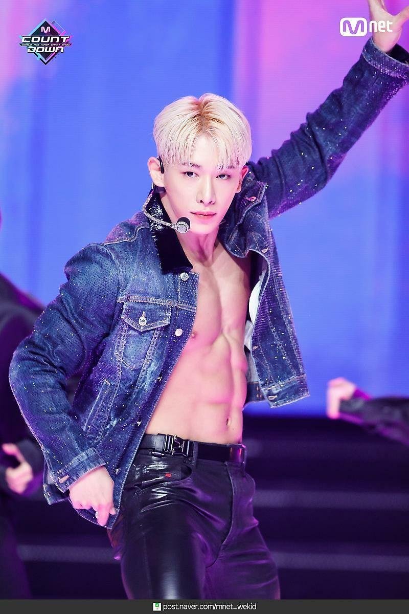 Vonho in full growth latex