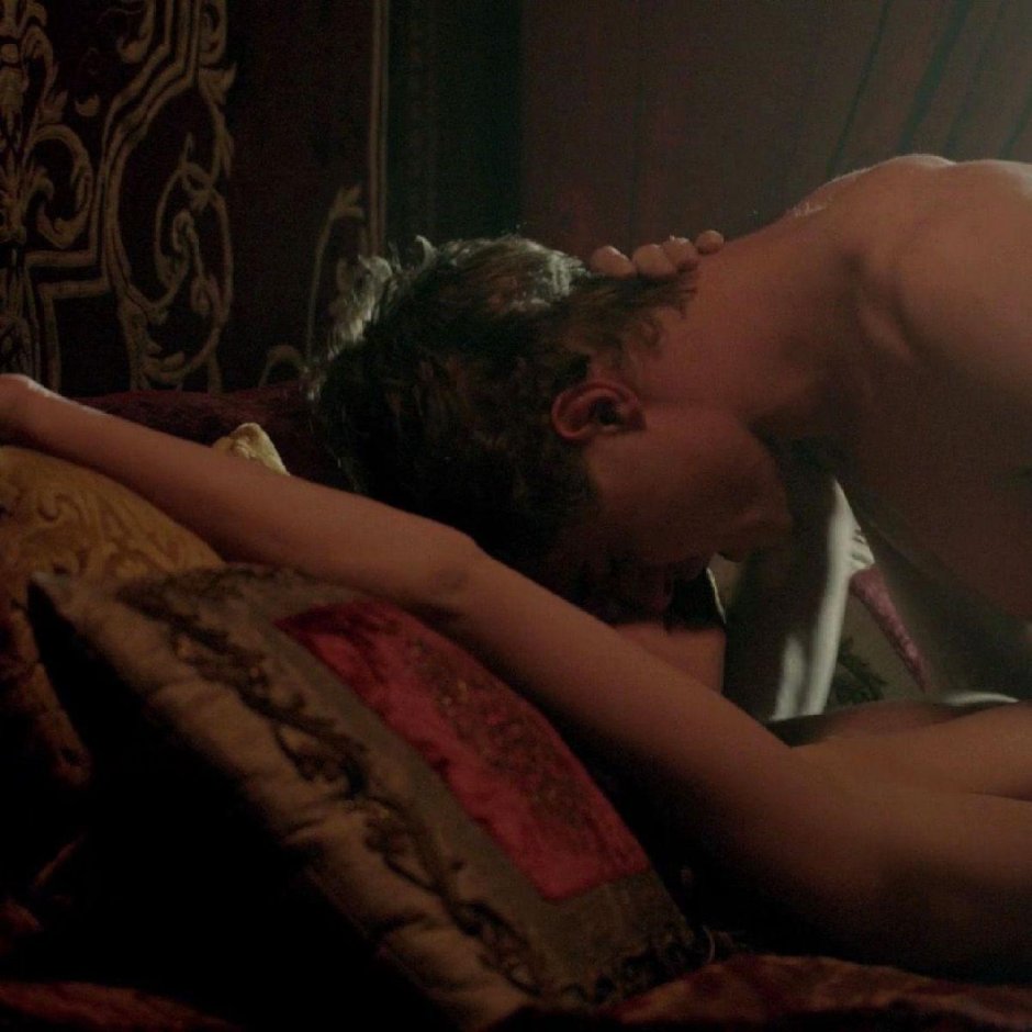 Rebecca Ferguson Tits