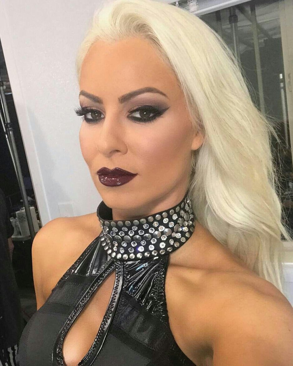 Maryse mizanin chest