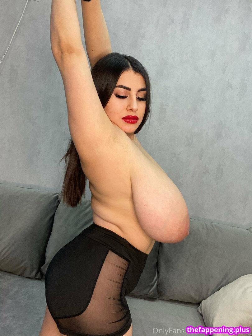 Rozzzywooow BBOOOBSCAROL Big Tits