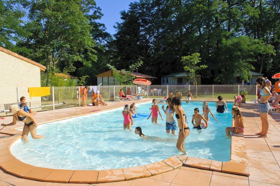 Camping la jenny - Domaine naturiste Jolie